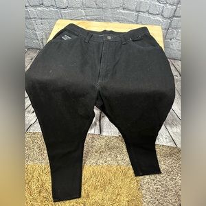 VINTAGE. Black Wrangler’s for Women. Size 30.